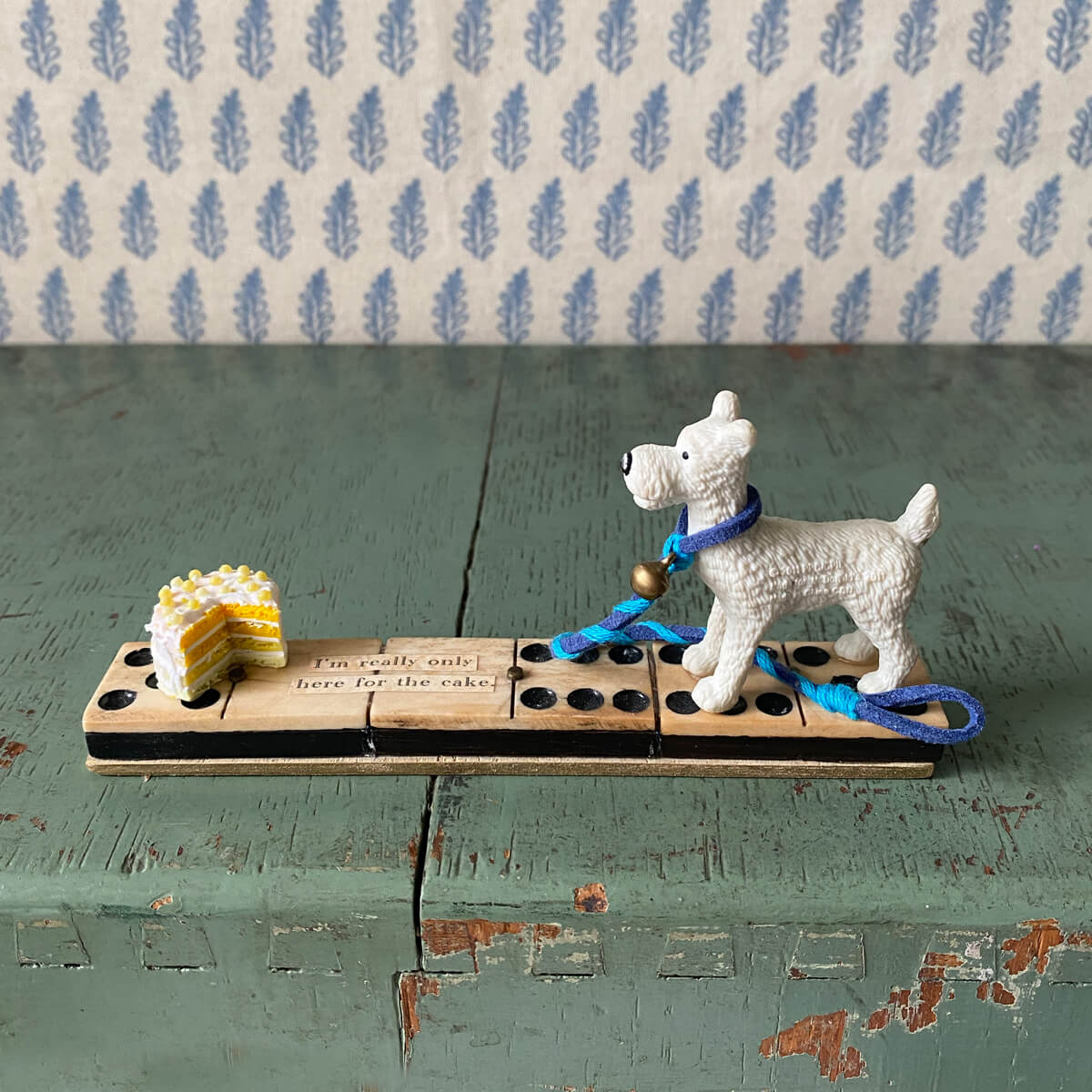 Snowy Dog Vintage Collectible - Image 4