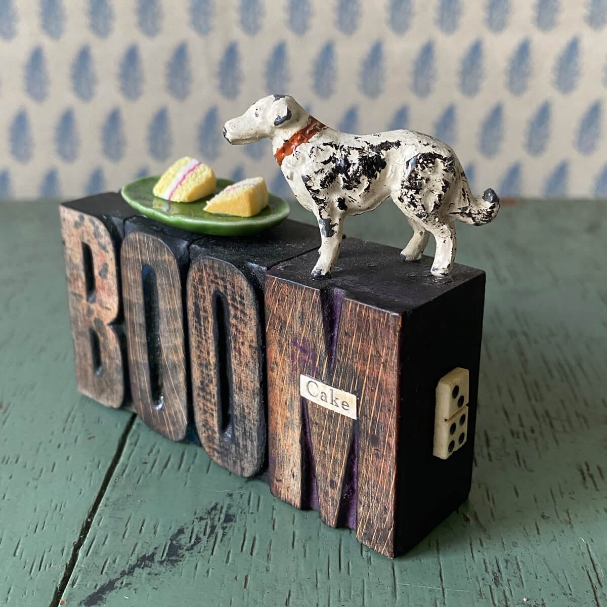 Whimsical Vintage Dog Collectible - Image 3