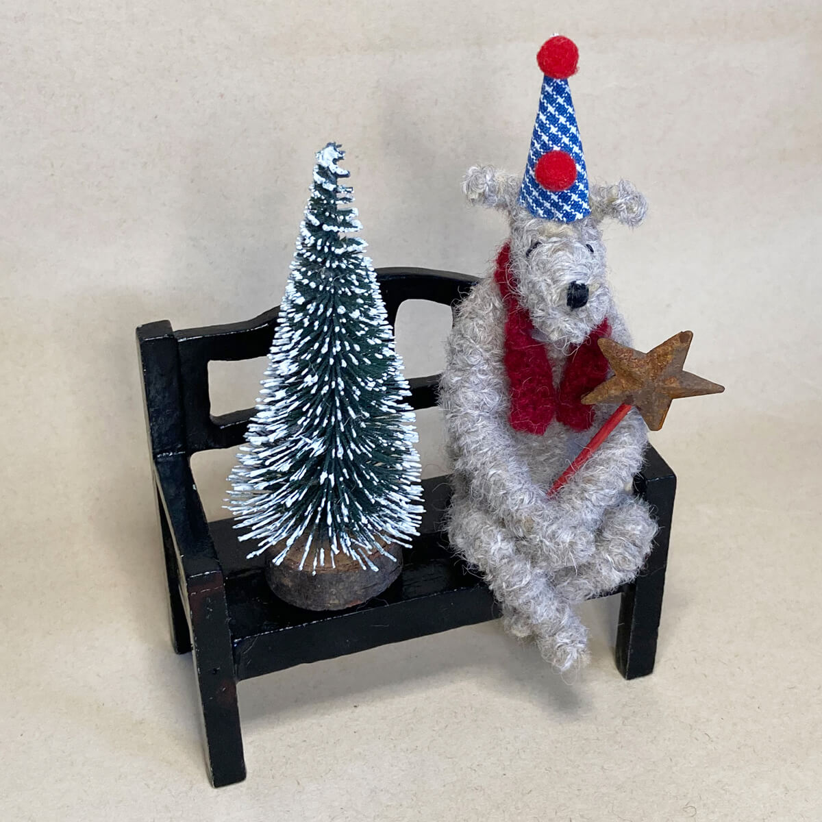 Xmas Dog on a Bench SOLD - Image 2